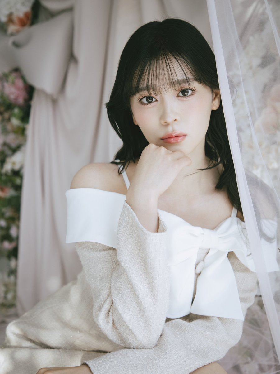 AnMILLEofficial's tweet photo. 坂井仁香さん着用ワンピース
9/2 店舗にて発売いたします🤍

サイドリボンオフショルワンピース
¥13,800 https://t.co/VsT37iOHex
