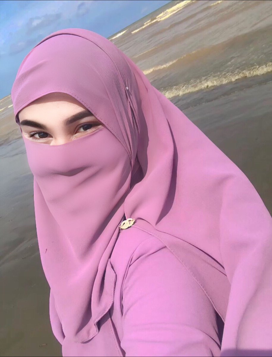 ADindaa17242's tweet photo. Hanya seorang wanita biasa..... https://t.co/7G8dnbfODr