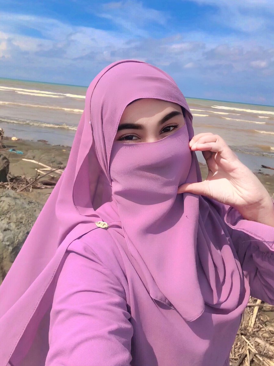 ADindaa17242's tweet photo. Hanya seorang wanita biasa..... https://t.co/7G8dnbfODr