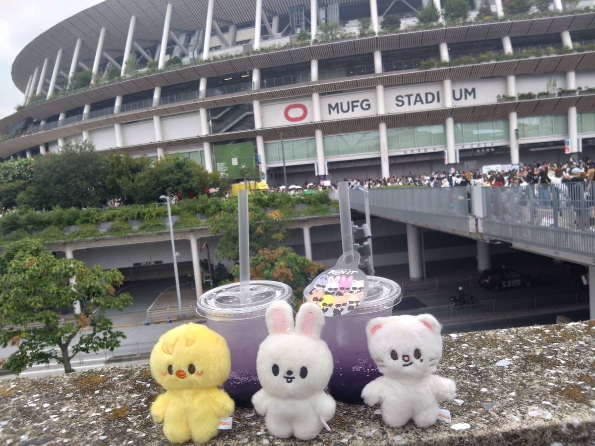 12Fuyu16's tweet photo. 外周意外と近くで止まってくれるメンバーもいて楽しかったな〜🫰3時間あっと言う間過ぎた
アプグレグッズも良き https://t.co/9LnOy0QBGW