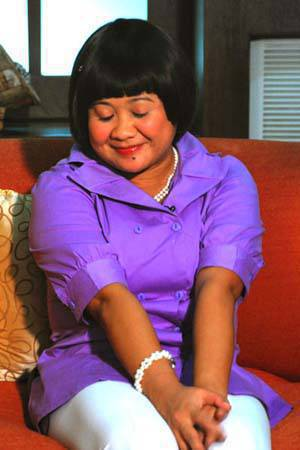nikowl's tweet photo. pinagbabangga niyo pa si meryl streep at eugene domingo eh naghihiraman ng wig 'yang dalawang 'yan https://t.co/RkaiT9GnRu
