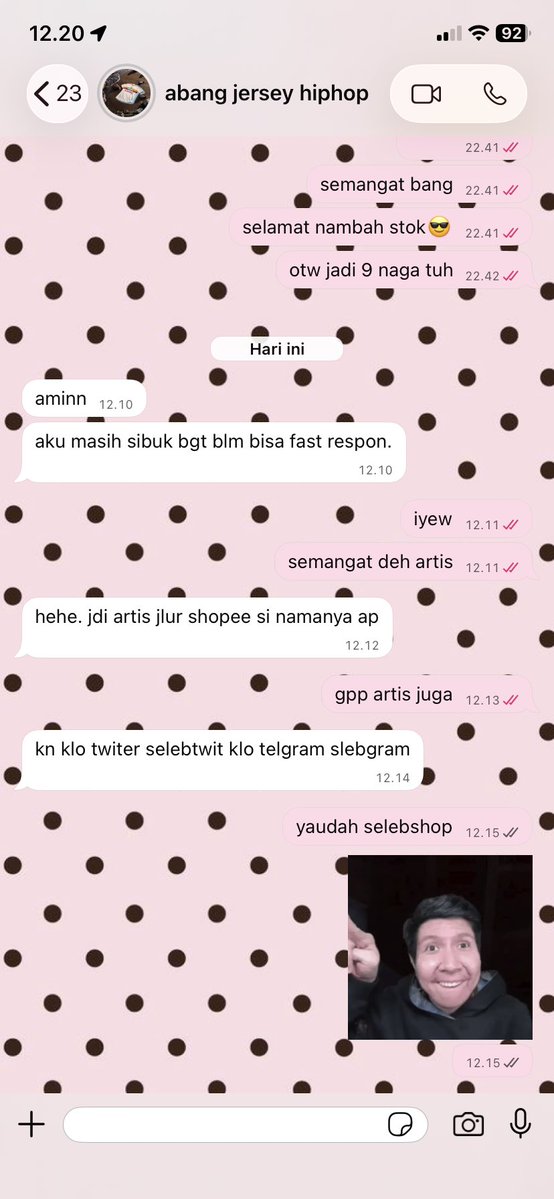 naiyulllll's tweet photo. SEKARANG NANYA NAMA ARTIS JALUR SHOPEE NAMANYA APA😭😭😭😭😭😭 https://t.co/ZoPYc4O07j
