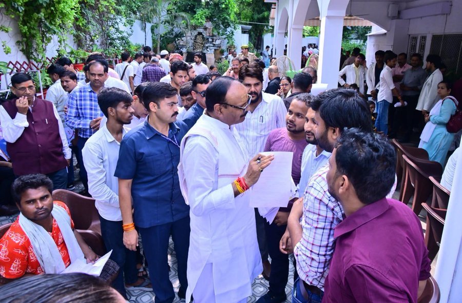 AgrahariKumar00's tweet photo. यह भर्ती 2024 में आई थी 
 परीक्षा संपन्न हो चुकी है परिणाम देने में बहुत ही विलंब ���ो रहा है।

माननीय मुख्यमंत्री जी से अनुरोध है कि इसे अपने संज्ञान में लेते हुए जल्द से जल्द परिणाम जारी करने का आदेश प्रदान करें।
#UPSSSC_JE_DV_RESULT_4612
@brajeshpathakup

@myogiadityanath https://t.co/cyQAcReWxi
