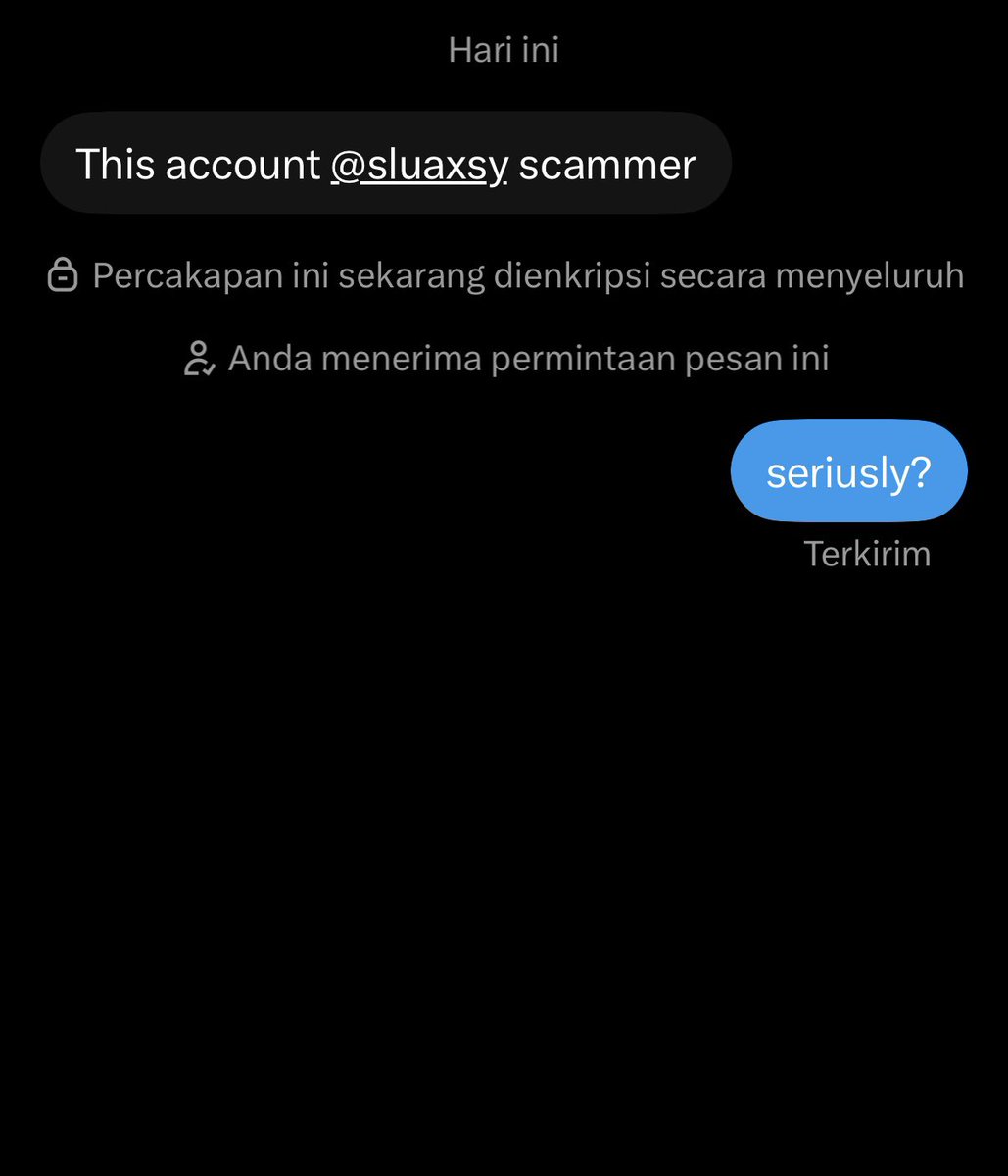 Lovetuliphv's tweet photo. Guys Boleh Bantu RT? Ini ada scammer lagi, tapi kayaknya dia lebih scamm ke orang luar deh.. akunnnya @sluaxsy tolong bantu RT yaa yang kenaa scamm gedor dm aku barusann #scamer #arirangbts Hati hati ya smuaa https://t.co/iOgMVYZ7FV