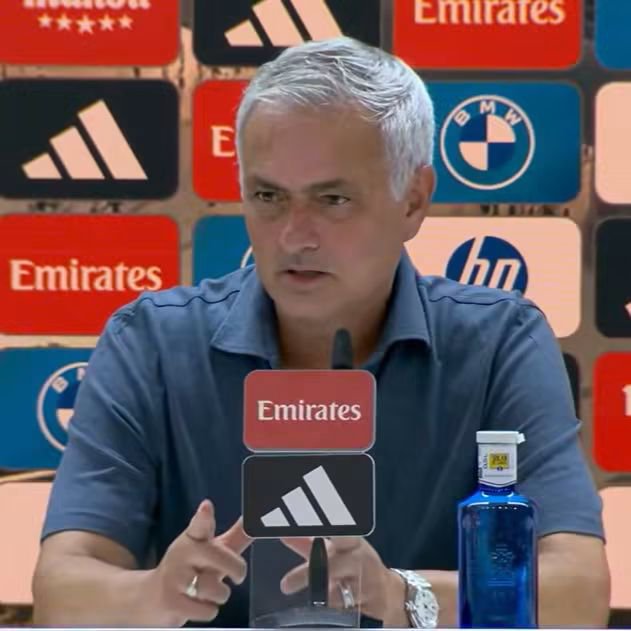 MadridDally's tweet photo. 🚨🤍 MOURINHO HAS A MESSAGE FOR MADRIDISTA! 👀
🗣️ José Mourinho on Yan Diomandé:
“He’s humble. He wants to learn. He’s growing.”
No rush. No pressure. Just patience, hard work and development. 📈⚪️
💎 The talent is there. Now let him grow.
#RealMadrid #HalaMadrid #Diomande #Mourinho