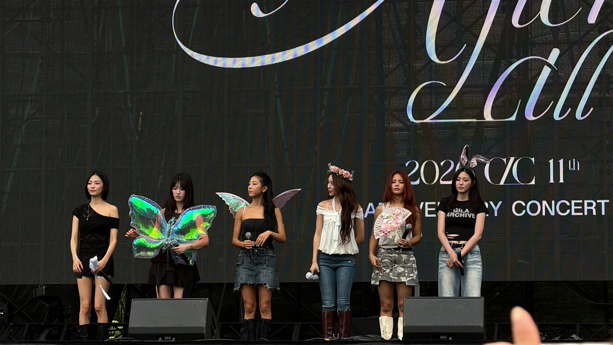 OneilyMusic's tweet photo. CLC reunites for their 11th anniversary concert ‘After All’ in Hong Kong with a new song “Come Closer.” https://t.co/9TdjjQLA3U