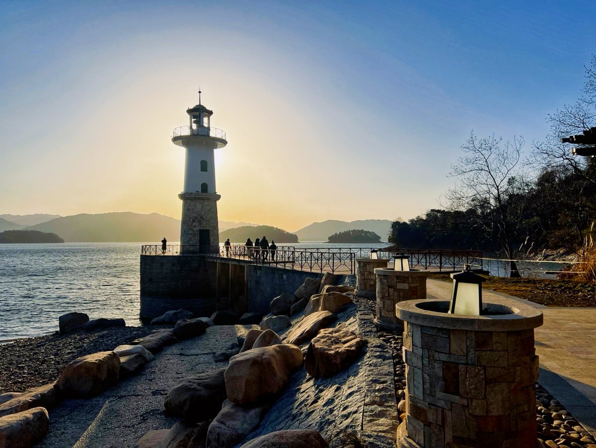 ailig216461's tweet photo. Just wrapped up a quick day trip to the city’s coastal lighthouse—sunset views here are totally worth the 2-hour drive! ， https://t.co/zdDWfcZJXP