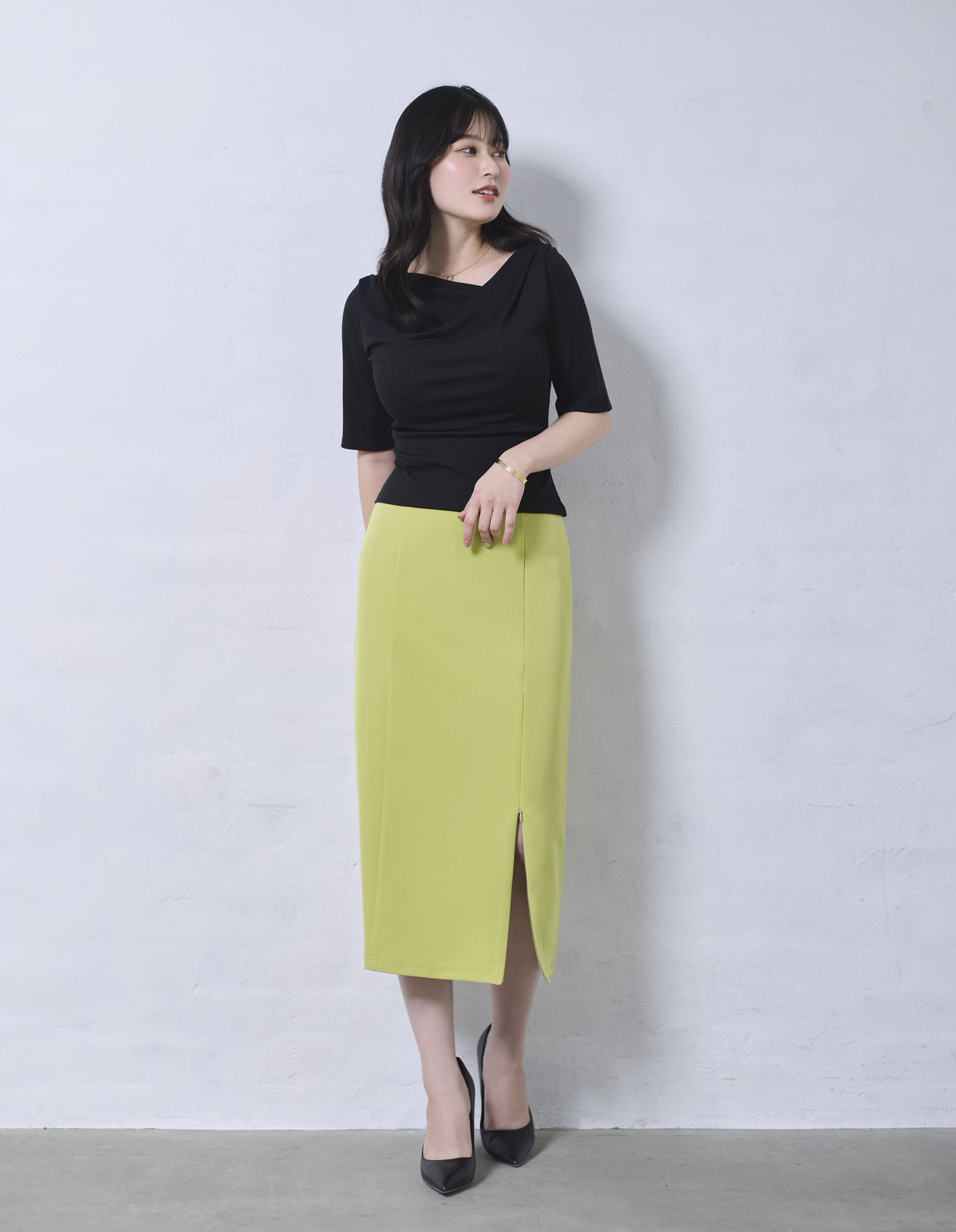 overE ひんやりストレッチジップスカート ブラック ひんやりストレッチ