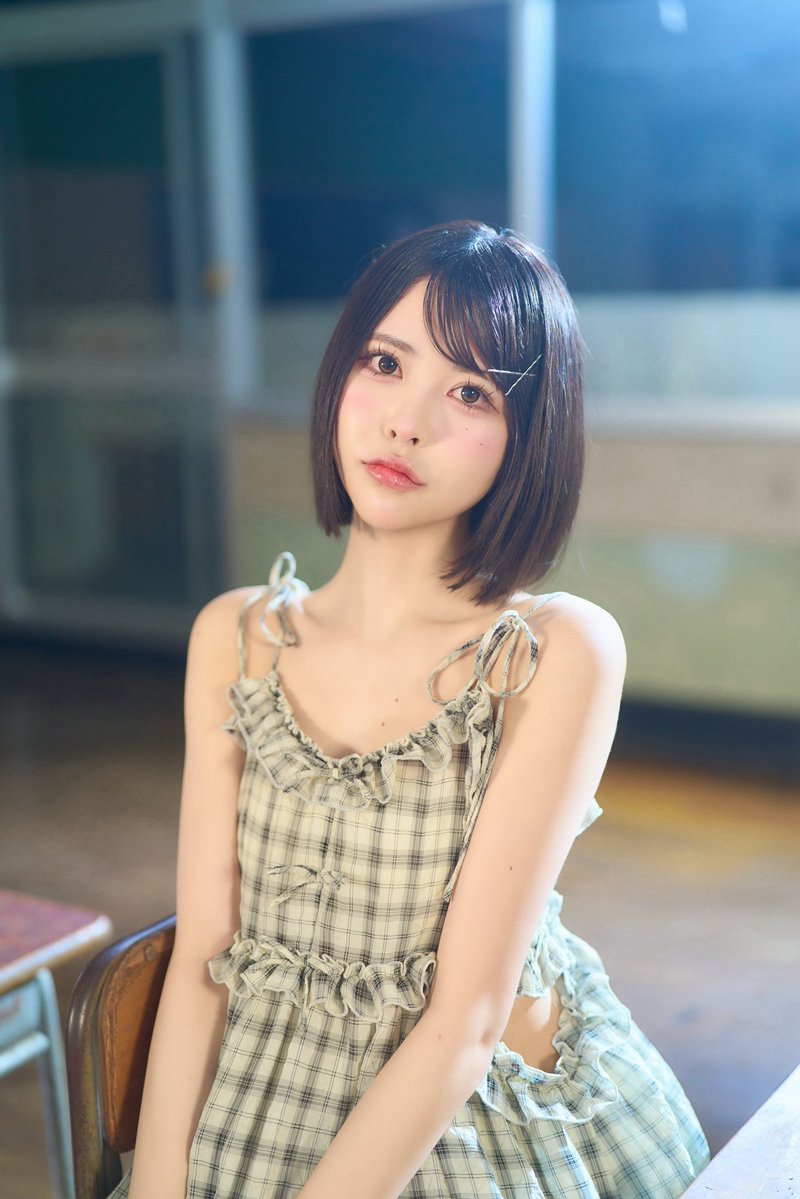 ruka_jams's tweet photo. JamsCollection 4th mini AL 収録曲
『アオノカケラ』MV公開されたよ🏫

🔗https://t.co/LSC10L2LfE

ジャムズメンバーと同じ学校通ってた気持ちになれちゃうかも>_< 
この曲でジャムズのこともっと好きになっちゃえ〜 https://t.co/e2B166VuLU