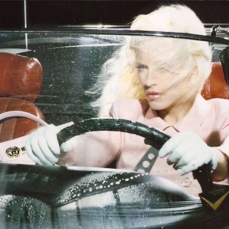 MadameXvideos's tweet photo. Madonna (1995) https://t.co/uoRMwwGfyN