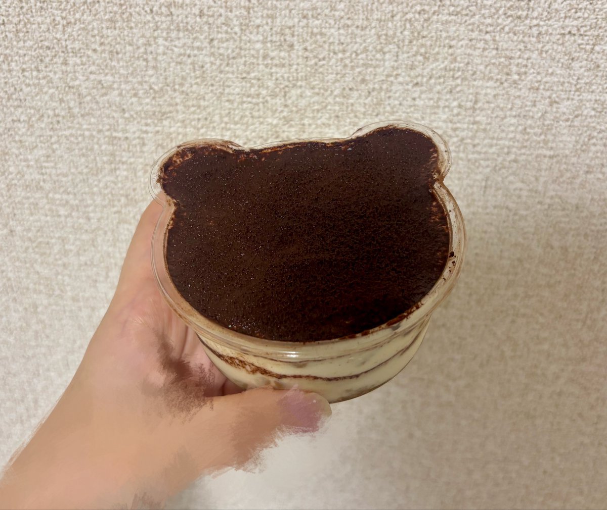 panda_me_i's tweet photo. 美羽ちゃんの真似っ子してティラミス作ってみたよ。初めてにしては上出来では？
クマちゃんカップに入れたら可愛くなったよ〜🧸
 #ゥメール https://t.co/u67H2R1Xnk