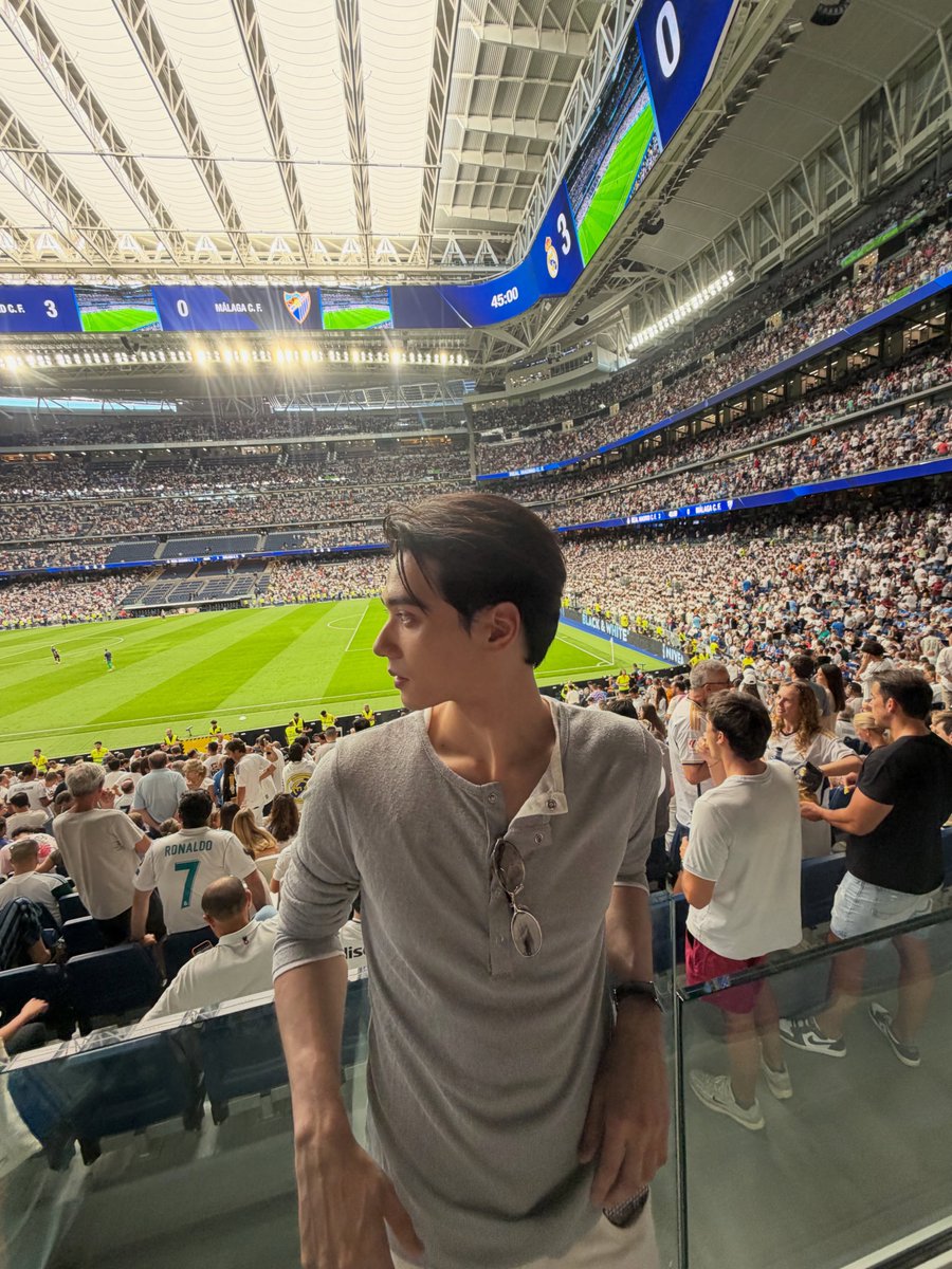 great_tofuu's tweet photo. สมมงแฟนบอลลิเวอร์พูลที่หล่ออันดับ 40 ของโลก ดีใจที่พี่ปะป๊าเฮียลูกพี่หัวหน้ามีความสุขเด้อ ❤️

https://t.co/UNB9k3empa
#KengHarit https://t.co/1zyX9P8Mjk