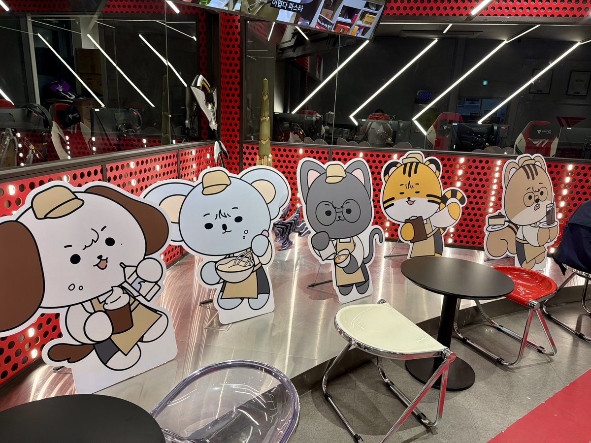 arim_011's tweet photo. The cutest #DOFPK at T1 Cafe 💕 https://t.co/doD2m24OsA