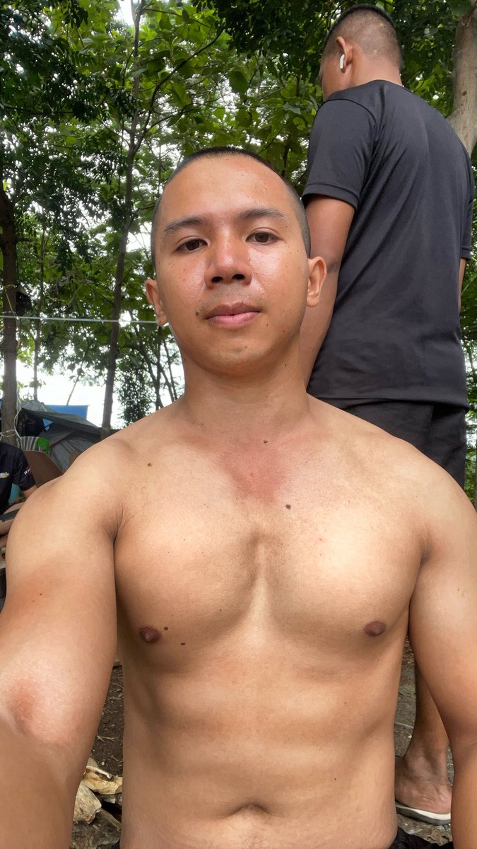 RutWarut's tweet photo. มากินข้าวกันครับ https://t.co/dmb1GXRnTr