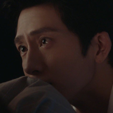 gomezsftstyles's tweet photo. if he only yearned like that with puppy eyes and didn’t open his mouth often he would be perfect sjsjsjs #TheEarlySpring https://t.co/t2o5bsHs2p