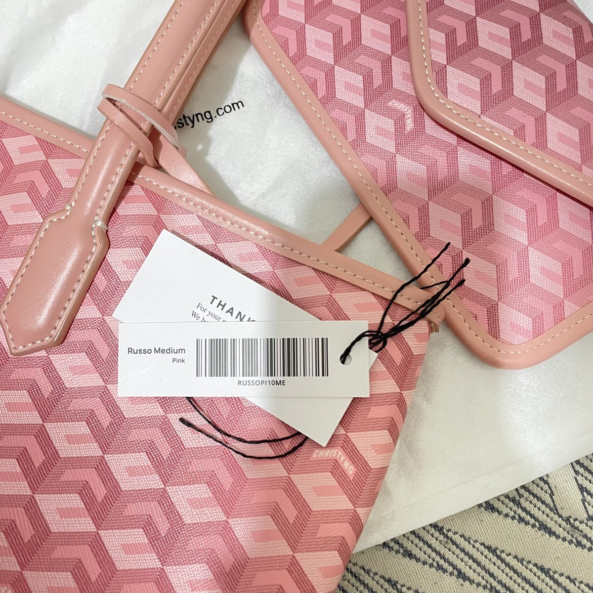 parkjhaniyya's tweet photo. WTS‼️
PRELOVED
Christy NG “Russo” medium pink
475k
tanya2 via wa di bio aku ya🫰🏻#preloved https://t.co/n8J0RgEet4