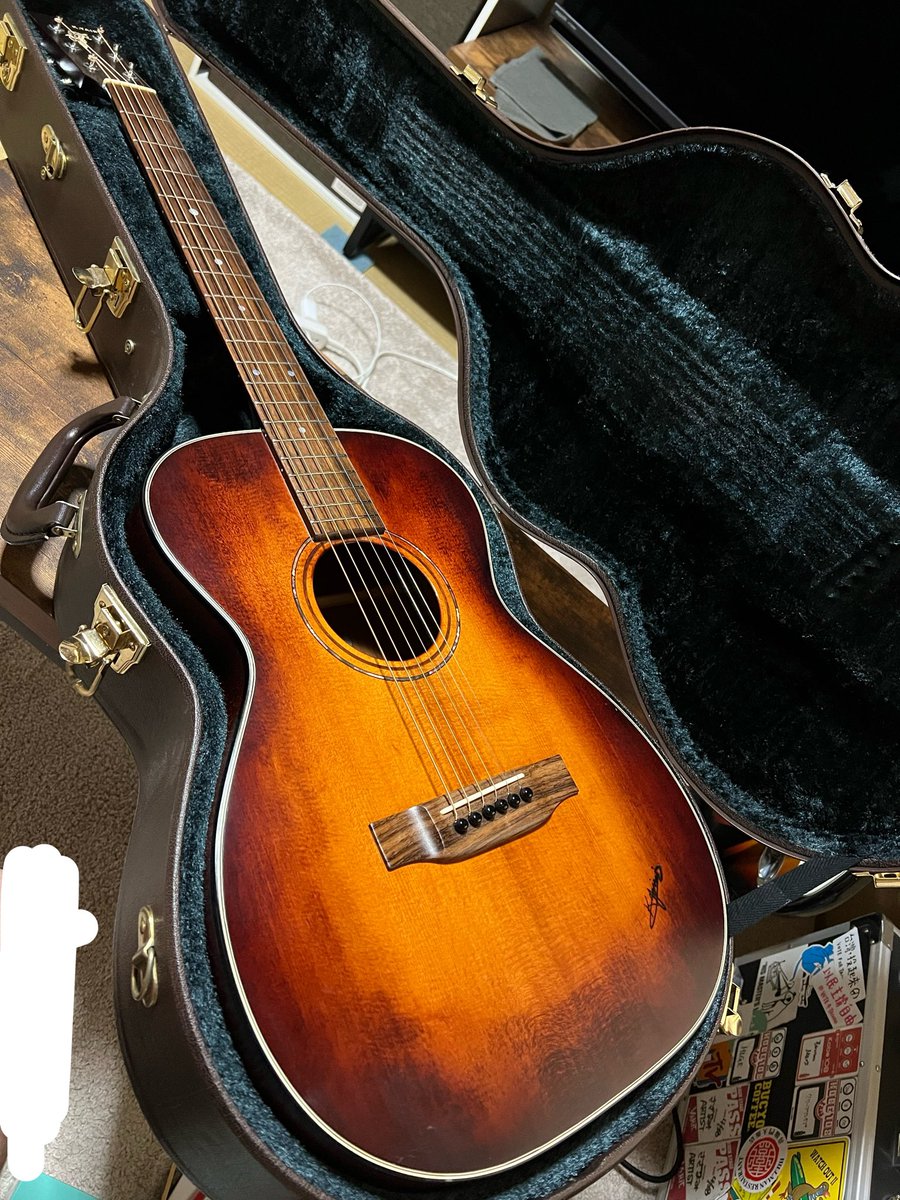 hen_guitar's tweet photo. #ギターを買う時はまず見た目

MNG予定は見た目想像中〜
5年後はレスポールでも買うかな https://t.co/rcQ626VanF