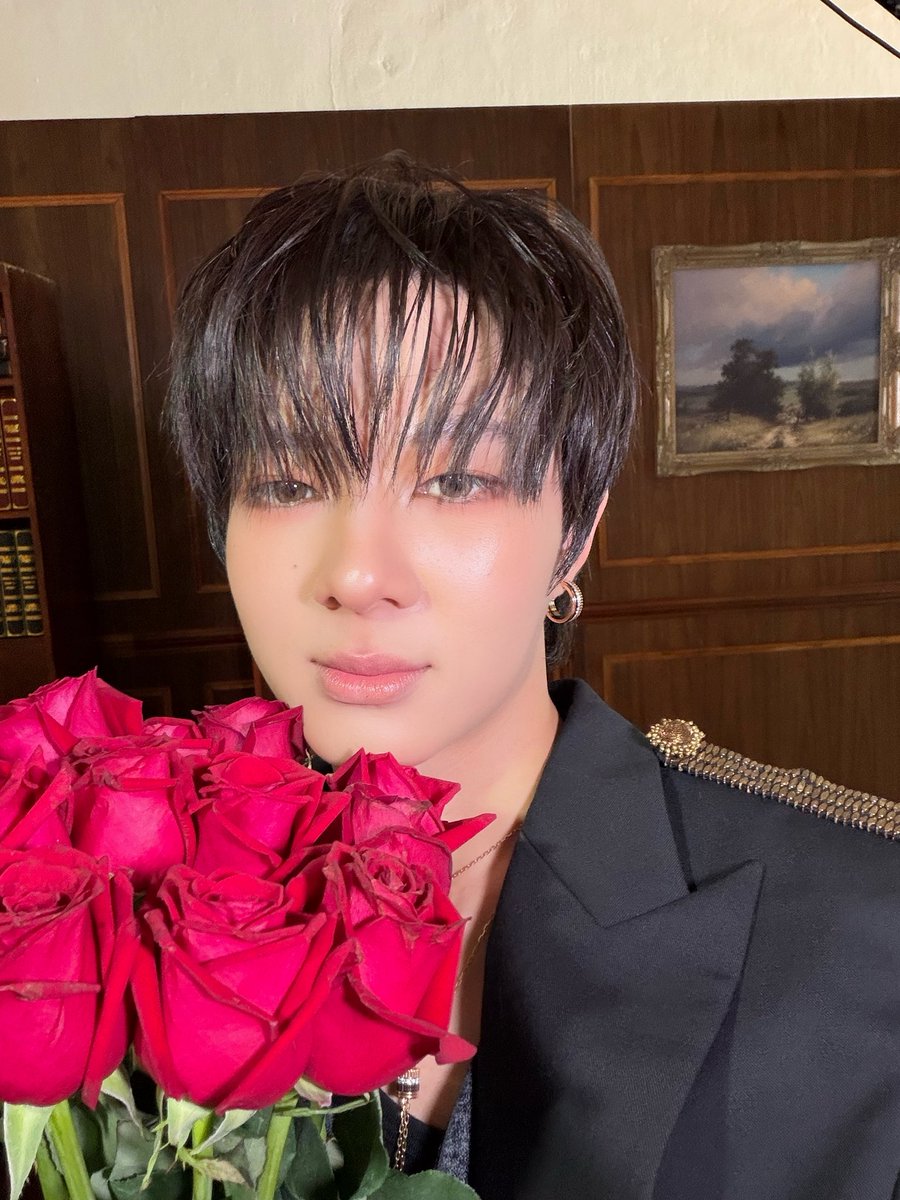 DMDMusicTH's tweet photo. 𝐍𝐮𝐍𝐞𝐰 𝟐𝐧𝐝 𝐂𝐨𝐧𝐜𝐞𝐫𝐭 "𝐁𝐨𝐫𝐧 𝐭𝐨 𝐛𝐞 𝐍𝐮𝐍𝐞𝐰 𝐂𝐨𝐧𝐜𝐞𝐫𝐭" 💫 

ผมไม่ยอมให้คนน่ารักของผม ไม่ได้บัตร Born to be NuNew Concert หรอกนะ 🙂‍↔️🫰🏻

🗓️ : 31 OCTOBER 2026
📍 : IMPACT Arena, Muang Thong Thani

𝙏𝙄𝘾𝙆𝙀𝙏𝙎 𝙊𝙉 𝙎𝘼𝙇𝙀 : 12 SEPTEMBER 2026
⏰️ : 10.00 AM (Counter Service)
⏰ : 11.00 AM (Counter Service & Website: https://t.co/N7AVBU4lvo)

NUNEW IN IMPACT SOON
#NuNew2ndConcert
#NuNew @CwrNew
#DMDMUSIC