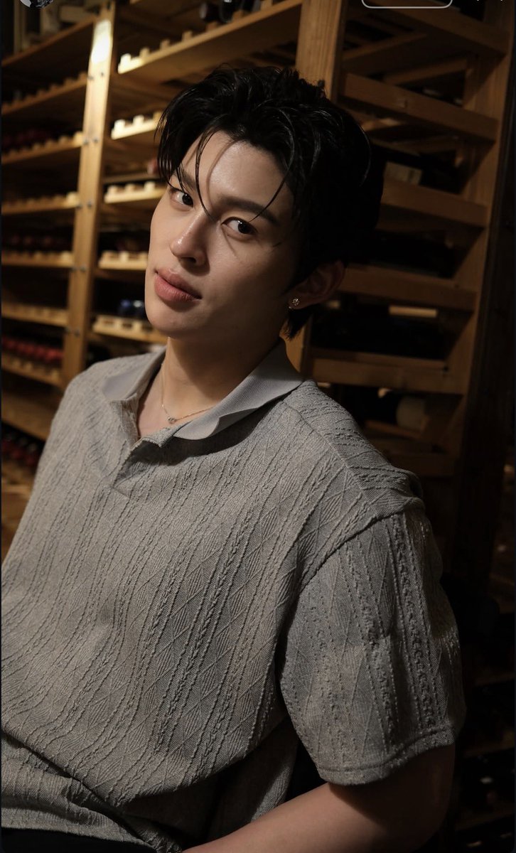 Kookgiigie's tweet photo. ดาเมจความหล่อด้วยสายตาเทอคู่นั้น 🥰
#ppnaravit https://t.co/LBIO1RORdv