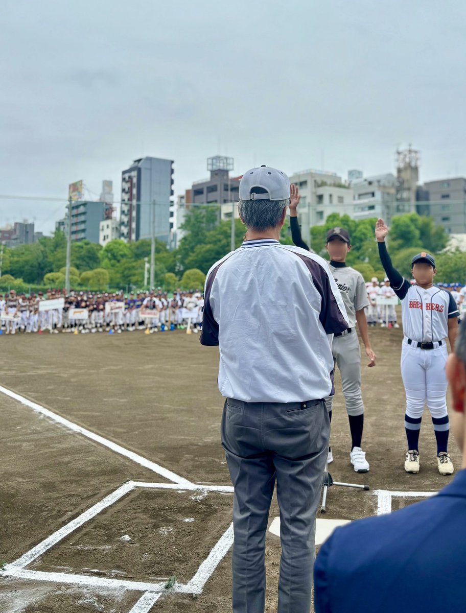 yumiya_jun's tweet photo. 昨日、「第74回台東区区民体育祭」の開会式に出席⚾️

来賓紹介では、球児の皆さんへ「監督、コーチ、そしてお父さん、お母さんへの感謝の気持ちを持って、全力で楽しくプレーしてください！」とエールを送りました📣

日頃の練習の成果を発揮し、最後まで元気いっぱい頑張ってください！

#台東区 https://t.co/zSXTi6d4Ha