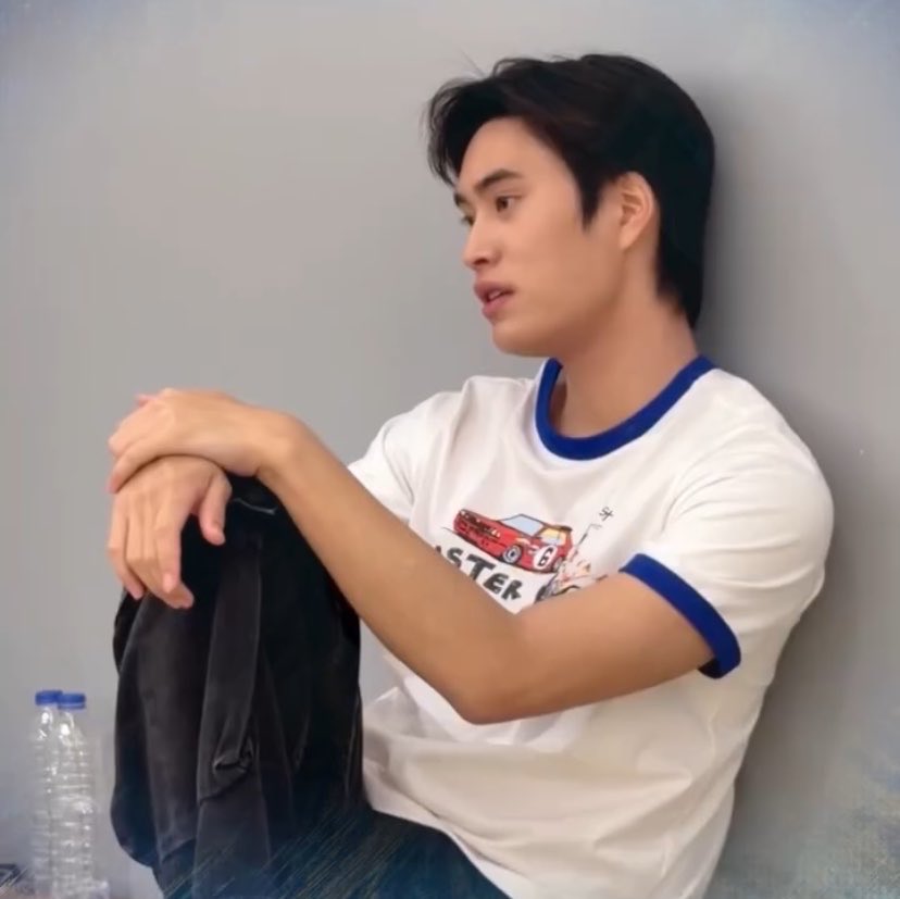 fynnnnee's tweet photo. เหนื่อย 3 เลเวล นั่งเหม่อ พิงกำแพง นอนแระ หนุม่ายไหววว 🤲🏻 https://t.co/TWYjwYkzrD