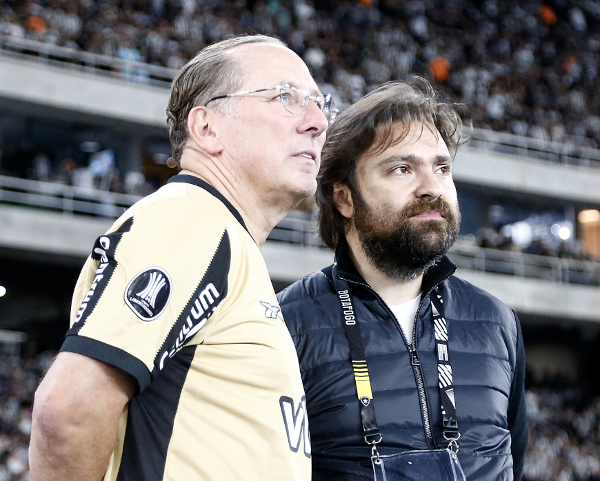 CanalDoManel_'s tweet photo. 🚨🚨🚨 5 PONTOS QUE O BOTAFOGO PRECISA ENTENDER E MUDAR PARA EVITAR O MAL MAIOR

Após os 3x0 para o Flamengo eu conversei com TODOS que tem a caneta nas mãos e o papo é o seguinte, do jeito que está é impossível continuar 

Vem comigo, são 5 pontos urgentes 👇 https://t.co/jJU7RTOaOb