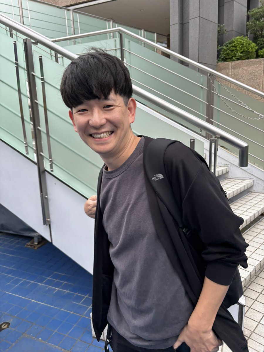 ___lSl555's tweet photo. 野鳥の会、名誉顧問に勉強させていただきました。ありがとうございます🦅 https://t.co/ZgrbN2OvdQ