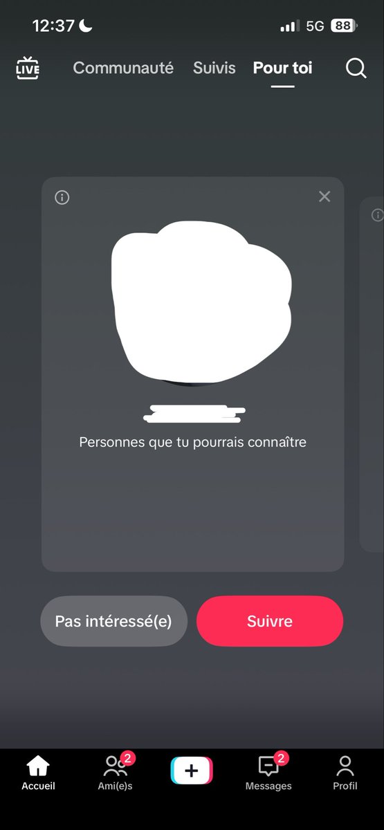 _prettyinrose's tweet photo. "Personne que tu pourrais connaître" et c’est le diable https://t.co/R9H8A4f4sR