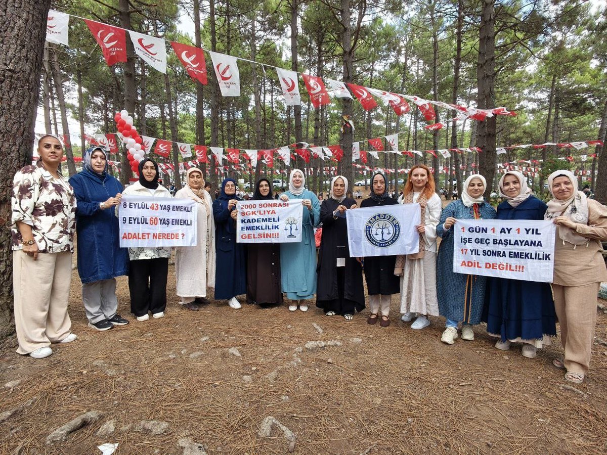 EmadDernegi's tweet photo. 📌 EMADDER, YENİDEN REFAH PARTİSİ İSTANBUL İL DİVAN TOPLANTISI’NDA

@rprefahpartisi
@erbakanfatih
@refahkadinist
@SetenayKanar

Emeklilikte Adalet Derneği Yönetim Kurulumuz adına, Beykoz-Göztepe Mesire Alanı’nda düzenlenen Yeniden Refah Partisi İstanbul İl Başkanlığı Ağustos İl Divan Toplantısı’na katılım sağlandı.

Program kapsamında Yeniden Refah Partisi İstanbul Kadın Kolları İl Başkanı Sayın Setenay Kanar ve Yönetim Kurulu Üyeleri ile bir araya gelindi.

Kademeli emeklilikte yaşanan adaletsizliğin sona ermesi gerektiğini ifade eden Sayın Kanar ve yönetimi, EMADDER’in yürüttüğü mücadeleye ve mağduriyet yaşayan milyonlara desteklerini dile getirdi.

Samimi yaklaşımları, ilgileri ve kıymetli destekleri için Sayın Setenay Kanar’a ve Yönetim Kurulu Üyelerine teşekkür ediyoruz.

Emeklilikte Adalet Derneği (EMADDER)

@suatkilic
@MehmedAltinoz
@DoganBekin
@mvaliyuksel42
@mehemmed19
@melihguuner
@ha_kanay
@magdursuztoplum
@kockemal6606

@EmadDernegi 
#KademeliEmeklilik 
Kademe Gündemde
#TekÇözümKademe