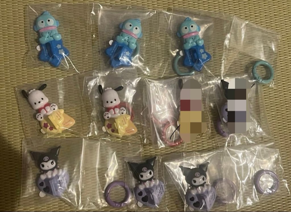 kk_828_4's tweet photo. 【譲渡】めじるしアクセサリー ガチャガチャ

【譲】画像1〜5枚目
サンリオなど

【価格】��価＋送料
【支払い】PayPayのみ◎

購入希望の方はお気軽にDMください🌼
※販売のみ・交換不可 https://t.co/gVPxfq6sS0