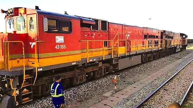 WillKapungu's tweet photo. The National Railways of Zimbabwe (NRZ) US$600 million rehabilitation programme has entered a critical structuring phase with a clear implementation matrix and a 2027 target. Financial and commercial modelling runs June–Oct 2026, followed by definitive agreement negotiations from Oct 2026–Feb 2027. The programme has advanced beyond initial investor outreach into feasibility work, project scoping, Bill of Quantities review and resource‑for‑infrastructure (RFI) structuring. This timeline signals a move from framework agreements toward a bankable transaction, resolving technical, commercial and financing questions in sequence