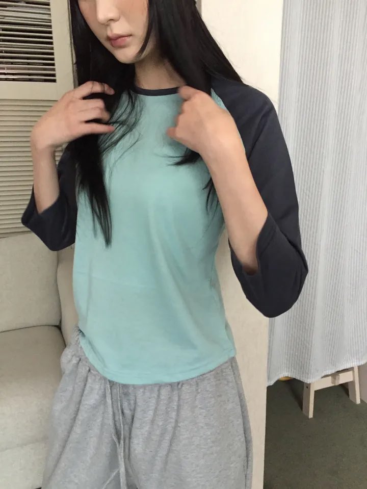2on_uu's tweet photo. 링크로 구매 시 일정 수수료 지급 받음

포인트 다 다른 나그랑 티만 모아서 🪽

저는 갖고 있는 티셔츠 중 나그랑티가 제일 많습니다,, 
나그랑🫶나 https://t.co/Wv5tO5IbC2