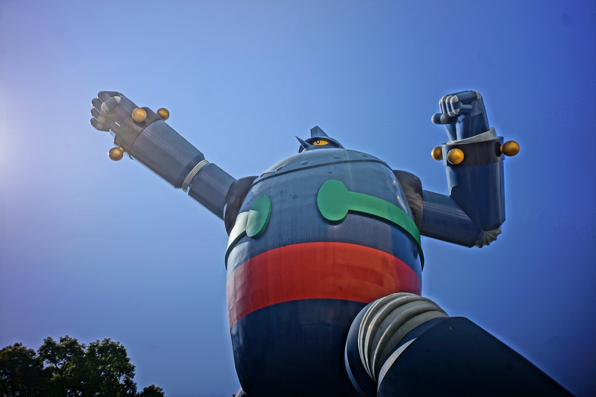 RX78EFSF's tweet photo. @unasaka0309 なんで誰も神戸の鉄人を思い出してあげないの https://t.co/jiedM3GBBe