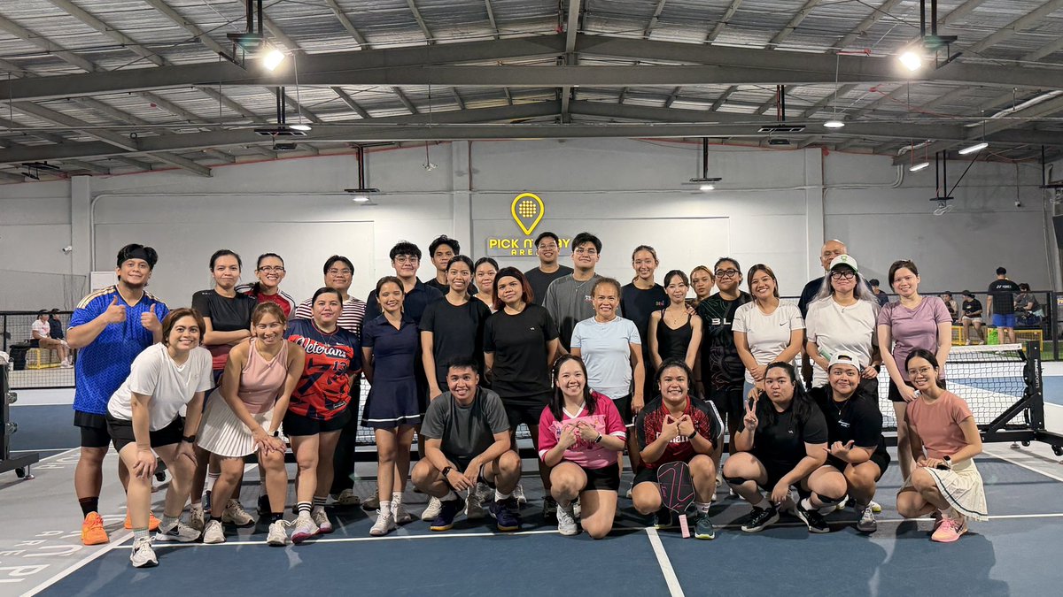 pickleblooms's tweet photo. Open play = SUCCESSFULLY SERVED 🏓💅
 Another day of rallies, laughs, and Blooms on the court! Until the next one! 👀🌸

#Pickleblooms #BloomsOnTheCourt https://t.co/ET2a1McpYs