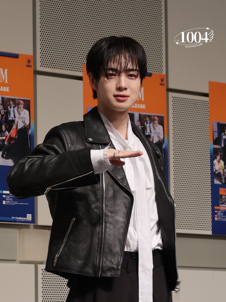Dai10shiYuda's tweet photo. 260830 オフラインサイン会

BAD🖤⋆˙⟡

#INI_ANTHEM  #INI全員サイン会
#INI #아이엔아이 #佐野雄大 #サノランド
#사노유다이 #유다이 #SANOYUDAI https://t.co/yEjTkDudmY