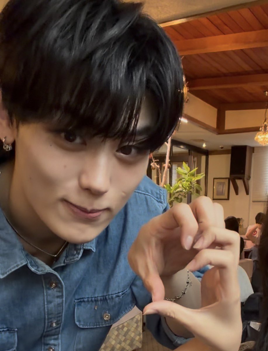 rkaoaa's tweet photo. I♡중남 https://t.co/fHtF4usXU2