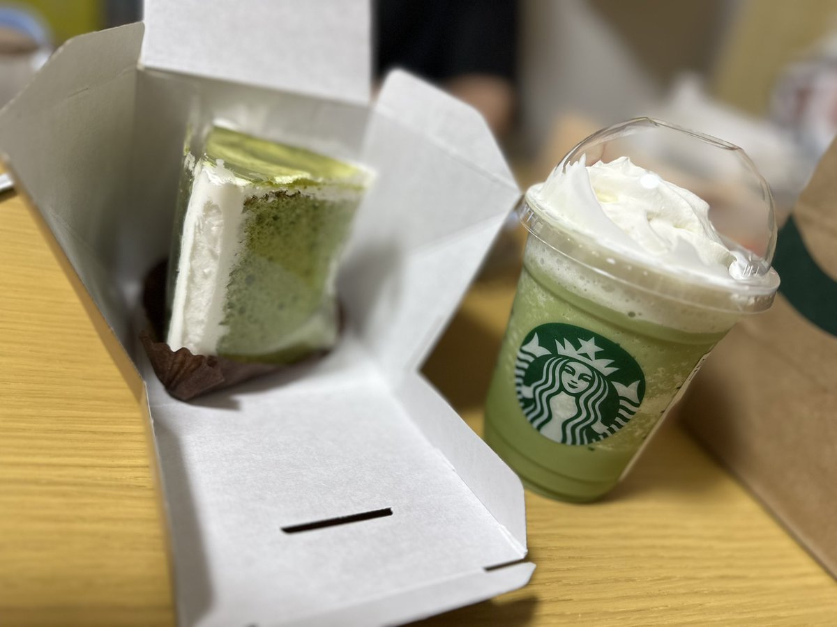 yuuringo0820's tweet photo. 買ってきてくれた！ありがとう(*  ˊ꒳ˋ*) https://t.co/Y1rxkRQvAC