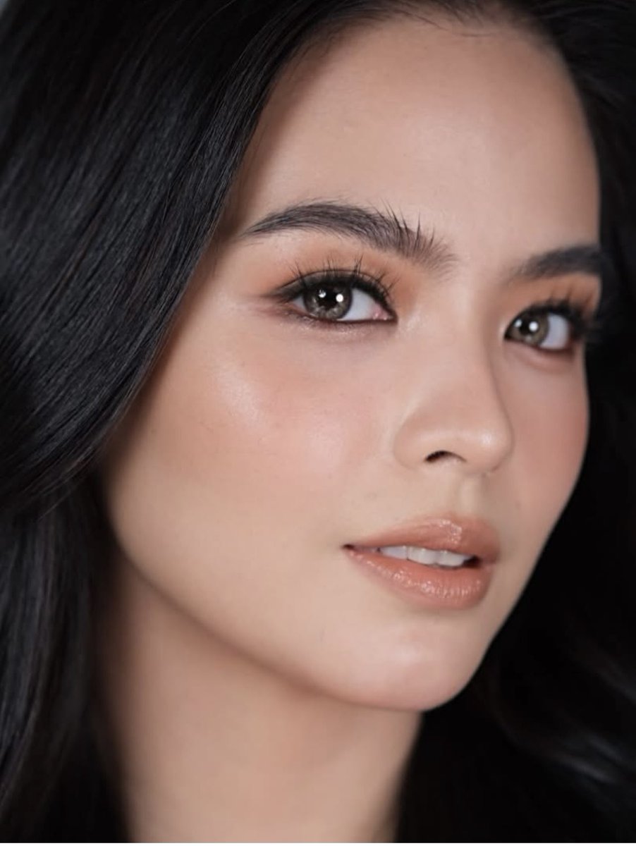 Heyitsmebeab's tweet photo. bea binene 
beabinene https://t.co/hLbZ1rZbji
