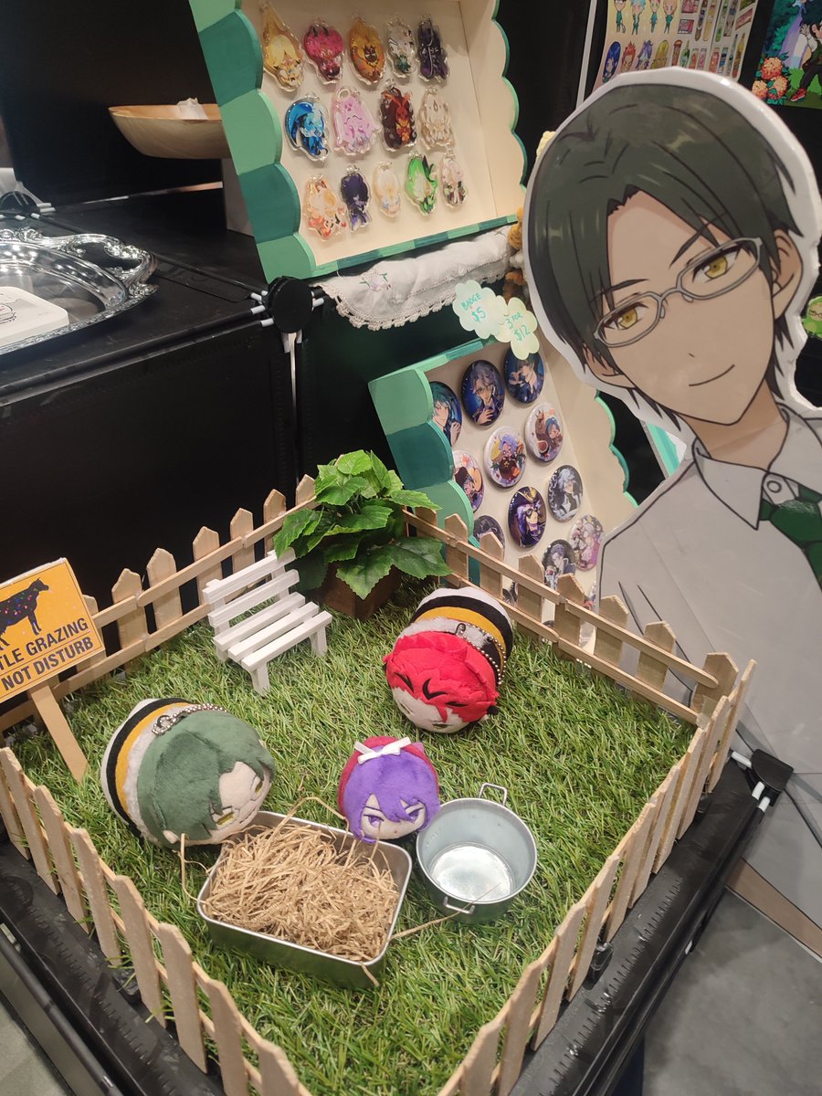 riqotta's tweet photo. Had too much fun with the keito cardboard cutout at animaga https://t.co/Qm2IJ8R2WG