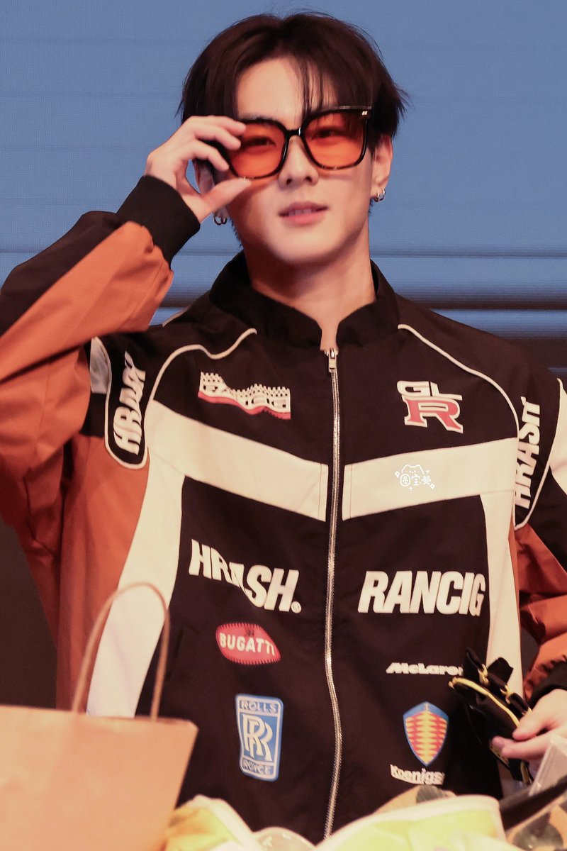 jungwon_mine's tweet photo. racer jungwon 😎 https://t.co/zBusyggI8M