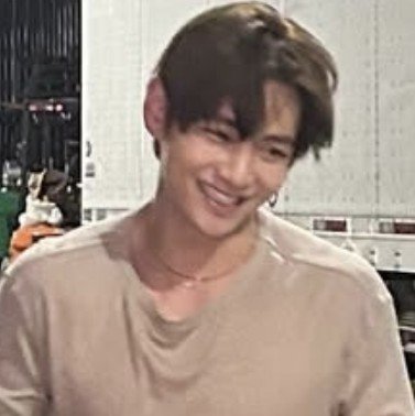 7withluv__'s tweet photo. "remember him?"                  "this is him now" https://t.co/pbc5GdHsmb