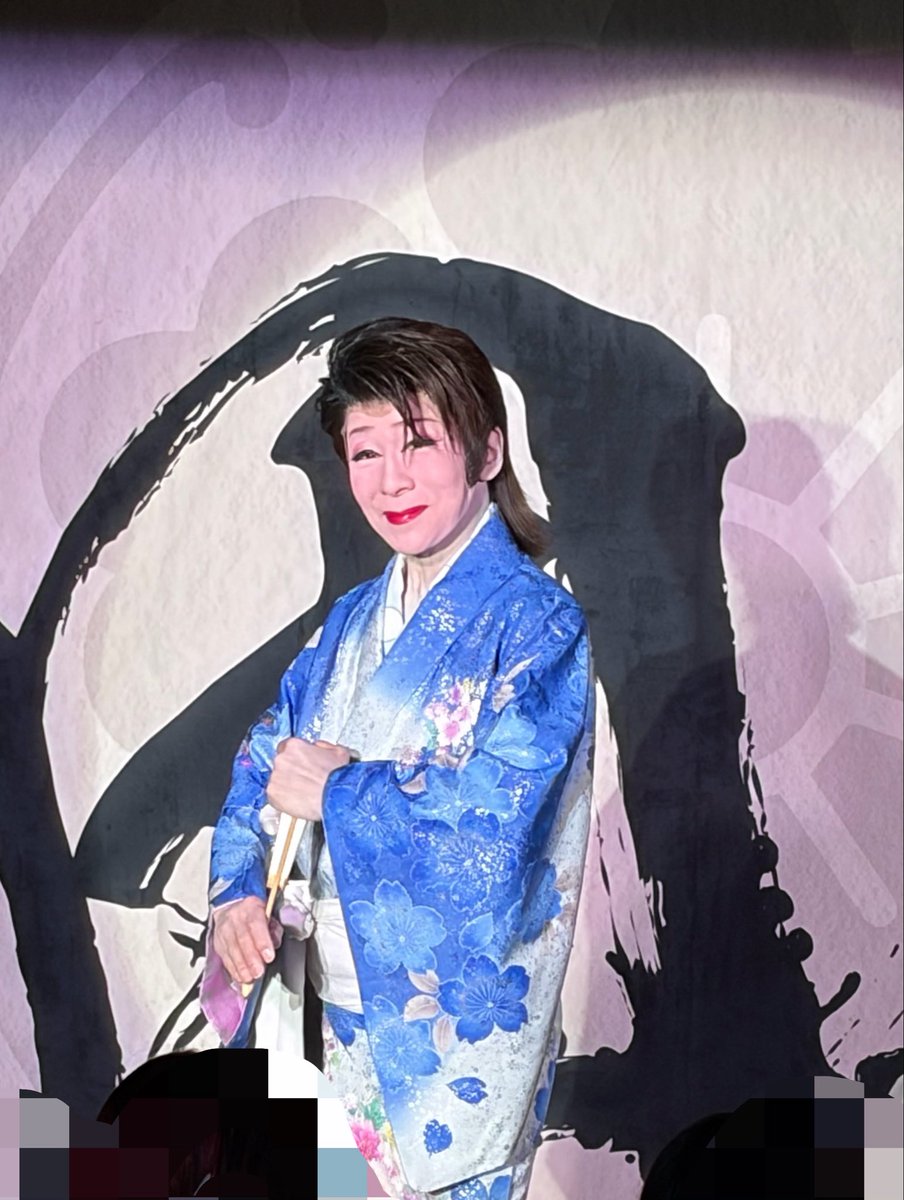 aa10kk17's tweet photo. 2026.08.30 千秋楽🪭
#劇団戸田
#戸田ゆかり 総座長
#戸田凛 二代目座長
#戸田ゆうた 座長

マンスリーゲスト✨
#咲田せいじろう さん
#大衆演劇
#九条笑楽座 https://t.co/IwwWmJneJU