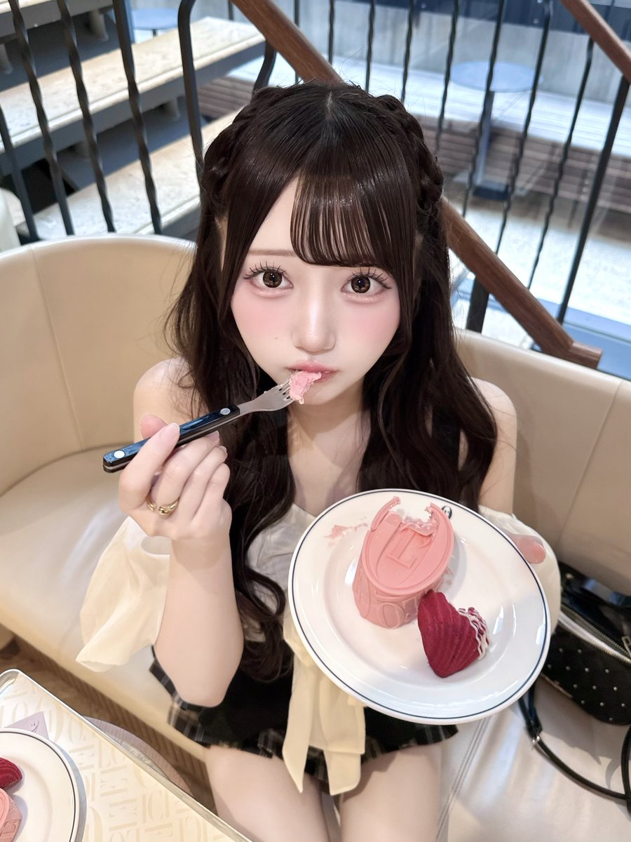 one_sakurako's tweet photo. お姫様の作り方🍴🎀🍓⟡.· https://t.co/lkCiWhqrLo