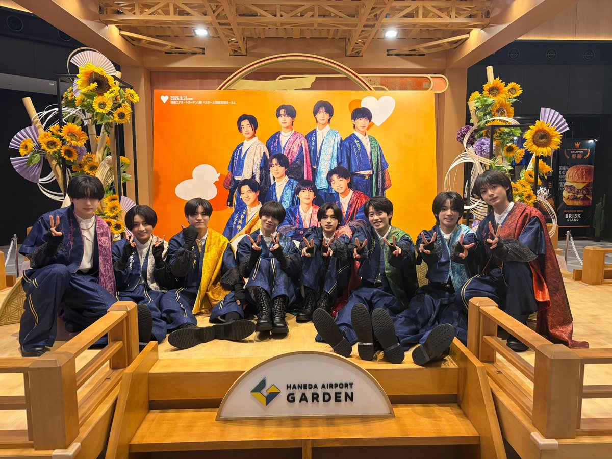 iiondo_official's tweet photo. /／
『はつ恋ONDO』リリースイベント＠羽田エアポートガーデン🌡️
　ありがとうございました🎉
\＼

1st シングル『はつ恋ONDO』発売記念リリースイベントありがとうございました☀️

3日間多くのHiDAMARiのみなさんに会えてとても嬉しかったです！

本日撮影した映像は
ぜひ #はつ恋ONDOの夏が来た をつけてSNSに投稿してください📸

次回は仙台！
iiONDO 初の東北イベントとなります🧳
お時間ある方はぜひお越しください！

🗓️今後のリリースイベント予定はこちら
🔗https://t.co/XKck6wbacQ

#iiONDO
#EBiDAN