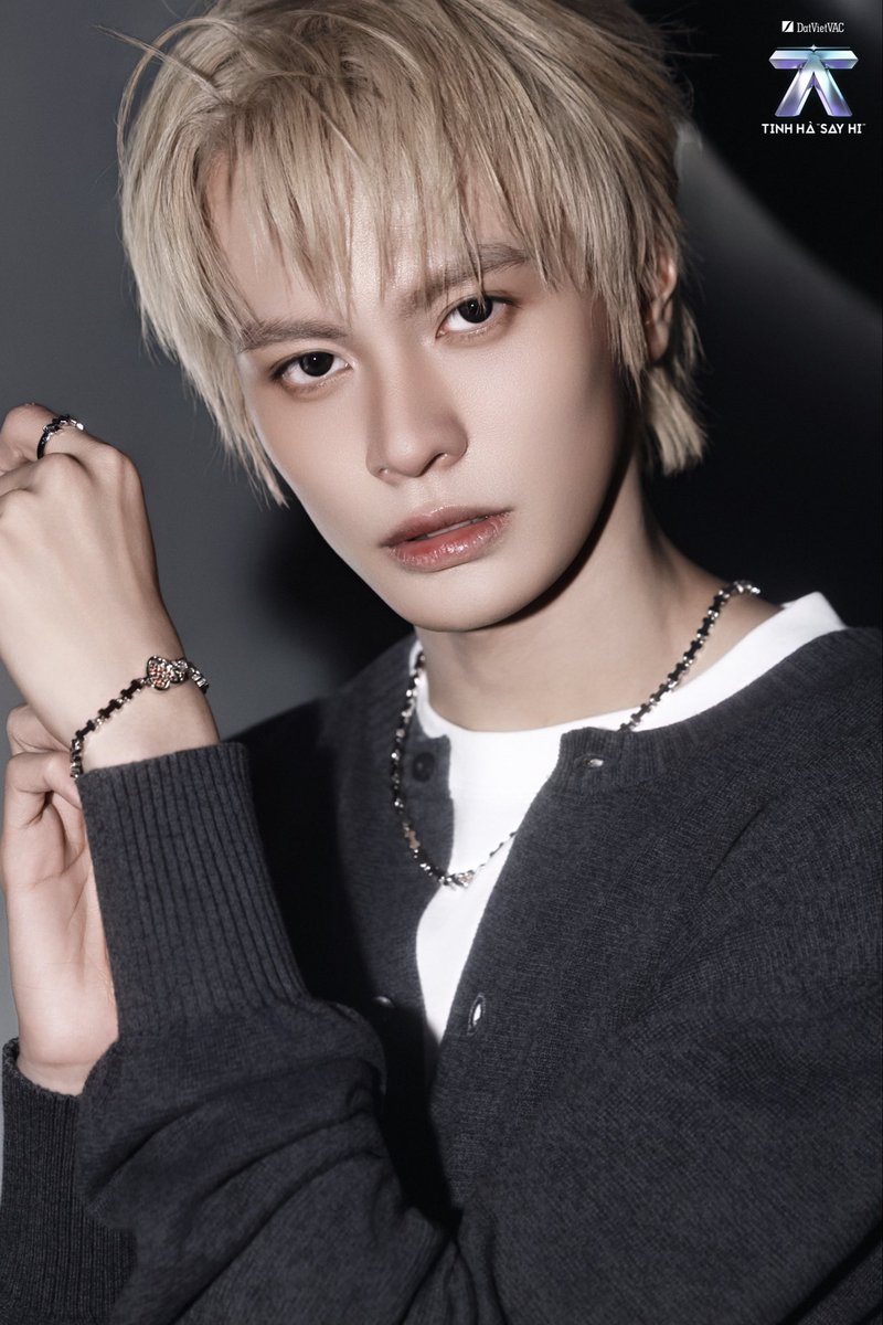 DANGHONGHAI_X's tweet photo. New hair, new mood ✨

#DANGHONGHAI #당홍하이 
#DANGHONGHAITINHHASAYHI https://t.co/FvHh1O9S0x