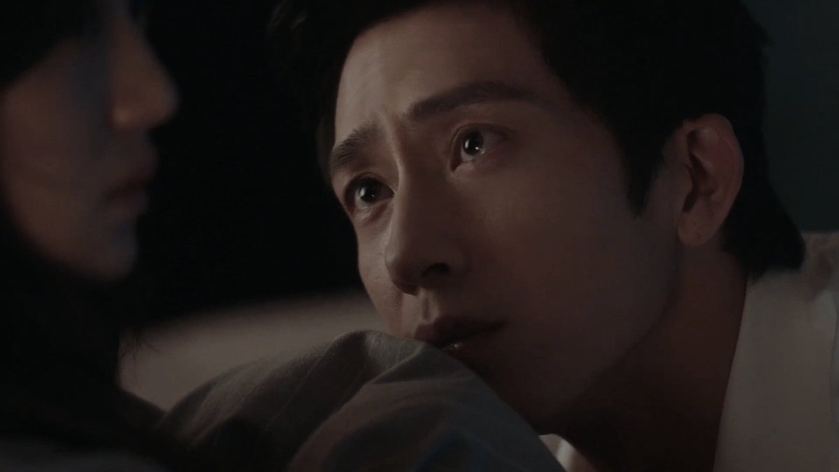 llilylac's tweet photo. mentally physically weak because of this puppy eyes stares https://t.co/r8TuxPOfEv