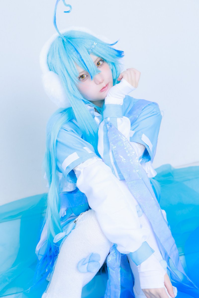 dakutennchann's tweet photo. 【コスプレ　cosplay】

hololive　狭山スキー場コラボ衣装
雪花ラミィ　Yukihana Lamy

「可愛いよって言ってよ‼」

#hololivecosplay https://t.co/PsfqIJDNlo