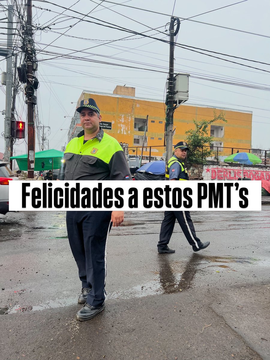 TubuenamigoBrun's tweet photo. Hoy pase por el mercado 4 entre las 7 am y las 8 am y vi a la pmt operativa. PARE, pedí permiso y tomé las fotos para mostrar el lado bueno de la pmt. Por ahi uno me grito, “simpático” y no logro entender, les muestro el lado bueno o el lado malo igual la sociedad no termina de https://t.co/9JXQEOPleA