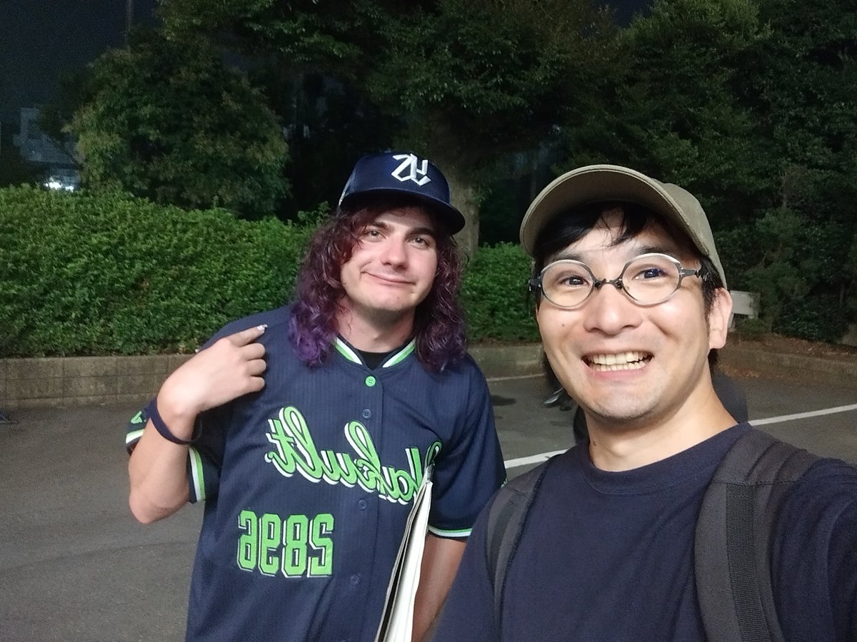 i_am_so_plastic's tweet photo. ドギマギ緊張しながらも、頑張って声出しアピールしてたつば九郎大好きYOU。

次回こそは！！また来てね！ https://t.co/nA3cGJQtzh