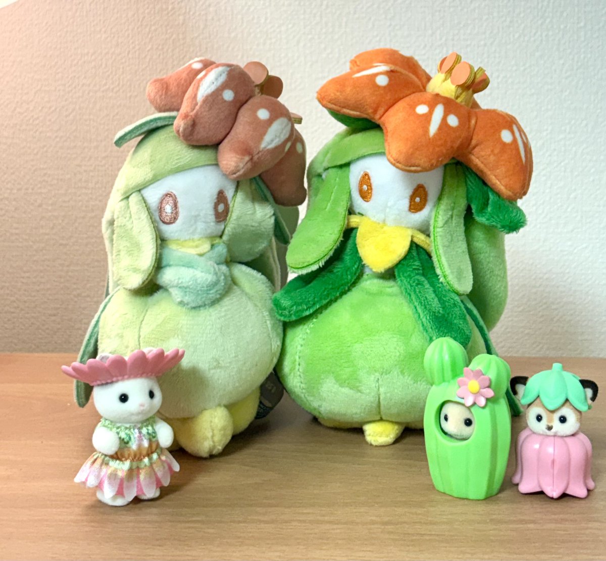 petililon1on's tweet photo. fit 드레디어랑 찍어봣는데 확실히 차이가 있오.,
너무너무 포근하고 귀엽게생겼어..🥲🥲 https://t.co/XkQC6uvh7D